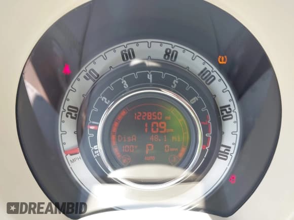 ✅ 2013 FIAT 500 Lounge • VIN: 3C3CFFCR3DT743189 • Lot: 42871622. Listed on IAAI with 122,850 mi. Free auction sales archive from the USA and detailed vehicle history report at DreamBid. Image 7.