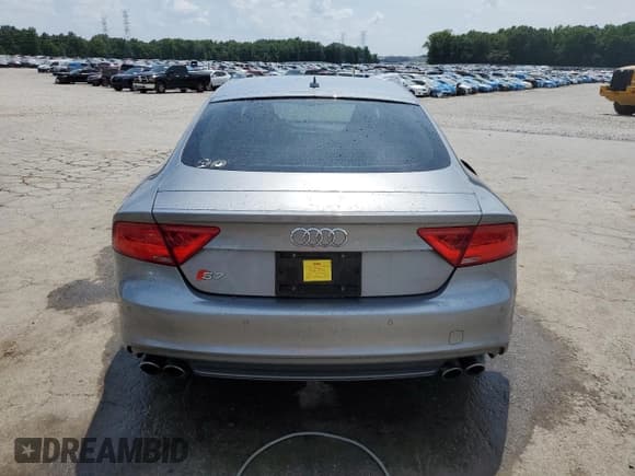 ✅ 2015 Audi S7 • VIN: WAUW2AFC9FN010689 • Lot: 59304785. Listed on Copart with 93,078 mi. Free auction sales archive from the USA and detailed vehicle history report at DreamBid. Image 6.