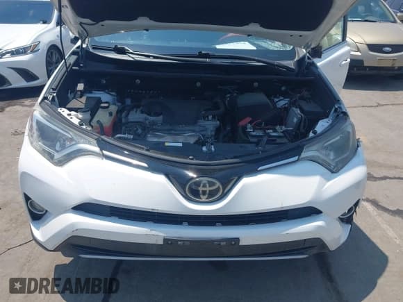 ✅ 2018 Toyota RAV4 XLE • VIN: 2T3WFREV1JW459553 • Lot: 42423474. Listed on IAAI with 129,523 mi. Free auction sales archive from the USA and detailed vehicle history report at DreamBid. Image 10.