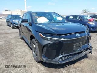 ✅ 2024 Toyota bZ4X XLE • VIN: JTMABACA3RA059575 • Lot: 43135756. Listed on IAAI with 19,871 mi. Free auction sales archive from the USA and detailed vehicle history report at DreamBid. Image 1.