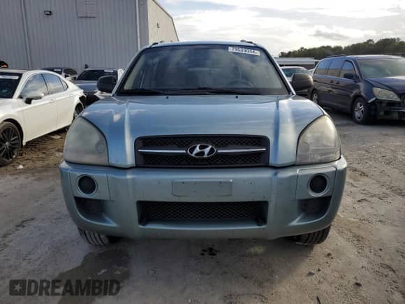 2008 Hyundai Tucson GLS with VIN KM8JM12B98U734567, listed as a Copart auction lot 79539044 with 193,738 mi miles and Salvage title. Bid and sale history available at DreamBid. Image 5.