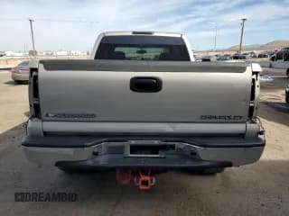✅ 2005 Chevrolet Silverado 1500 Z71 • VIN: 1GCEK19B85E148868 • Лот: 77848574. Опубликован ранее на Copart с пробегом 165 800 миль. Бесплатный доступ к архиву аукционных продаж из США и подробный отчёт об истории автомобиля на DreamBid. Изображение 6.
