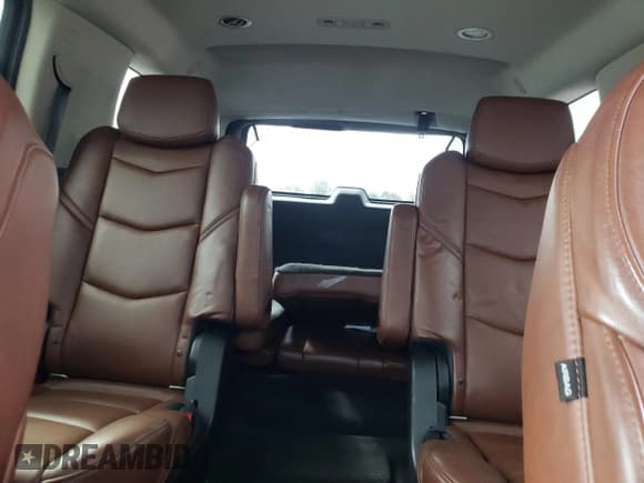 ✅ 2019 Cadillac Escalade Premium Luxury • VIN: 1GYS3CKJ6KR125147 • Lot: 82276075. Listed on Copart with 103,674 mi. Free auction sales archive from the USA and detailed vehicle history report at DreamBid. Image 10.