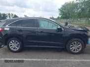 ✅ 2017 Acura RDX Technology • VIN: 5J8TB3H53HL002300 • Lot: 42395981. Wystawiony na IAAI z przebiegiem 67 314 mil. Bezpłatny archiwum sprzedaży aukcyjnych z USA i szczegółowy raport historii pojazdu na DreamBid. Zdjęcie 13.