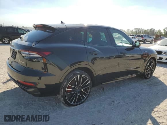 ✅ 2021 Maserati Levante GTS • VIN: ZN661ZUA2MX369825 • Лот: 76944974. Опубликован ранее на Copart с пробегом 25 830 миль. Бесплатный доступ к архиву аукционных продаж из США и подробный отчёт об истории автомобиля на DreamBid. Изображение 3.