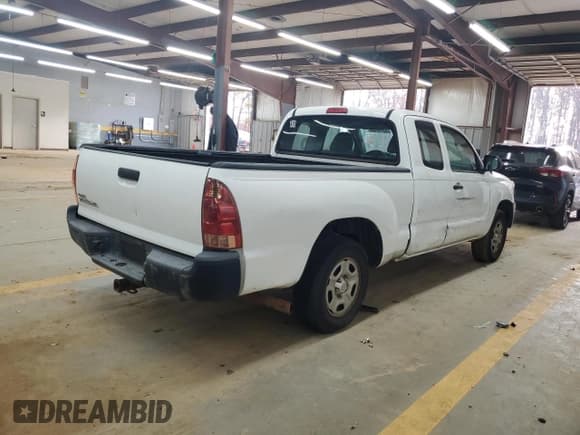 ✅ 2015 Toyota Tacoma • VIN: 5TFTX4CN3FX057848 • Lot: 93702595. Wystawiony na Copart z przebiegiem 200 699 mil. Bezpłatny archiwum sprzedaży aukcyjnych z USA i szczegółowy raport historii pojazdu na DreamBid. Zdjęcie 3.