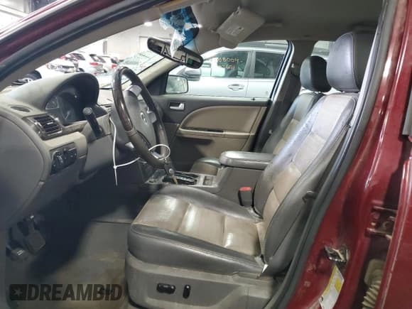 ✅ 2008 Mercury Sable Premier • VIN: 1MEHM42W18G615531 • Lot: 70201834. Wystawiony na Copart z przebiegiem 303 552 mil. Bezpłatny archiwum sprzedaży aukcyjnych z USA i szczegółowy raport historii pojazdu na DreamBid. Zdjęcie 7.