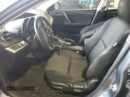 ✅ 2013 Mazda 3 i Touring • VIN: JM1BL1VPXD1796624 • Лот: 93820415. Опубликован ранее на Copart с пробегом 82 143 миль. Бесплатный доступ к архиву аукционных продаж из США и подробный отчёт об истории автомобиля на DreamBid. Изображение 7.