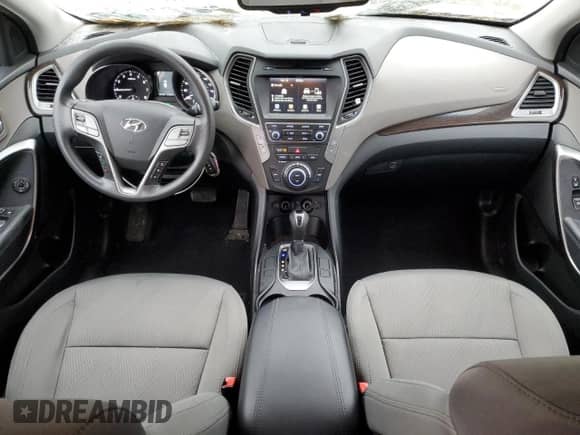 ✅ 2017 Hyundai Santa Fe 2.4L • VIN: 5XYZUDLB7HG422417 • Lot: 46468033. Wystawiony na Copart z przebiegiem 71 404 mil mil. Skorzystaj z bezpłatnego archiwum sprzedaży aukcyjnych z USA i zobacz szczegółowy raport historii pojazdu na DreamBid. Zdjęcie 8.