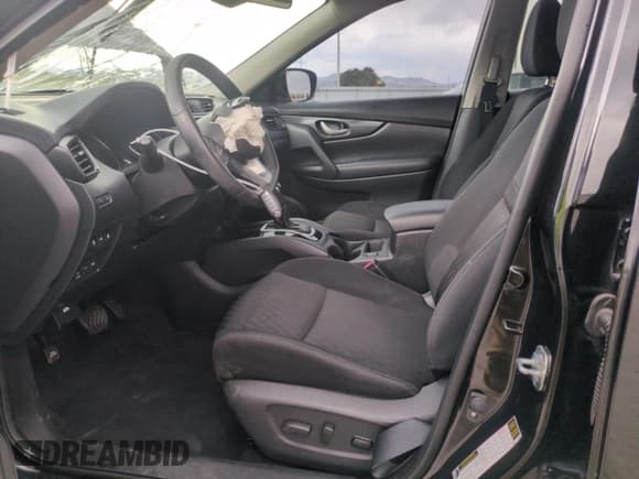 ✅ 2020 Nissan Rogue SV • VIN: KNMAT2MV7LP511150 • Lot: 53294225. Wystawiony na Copart z przebiegiem 50 650 mil. Bezpłatny archiwum sprzedaży aukcyjnych z USA i szczegółowy raport historii pojazdu na DreamBid. Zdjęcie 7.