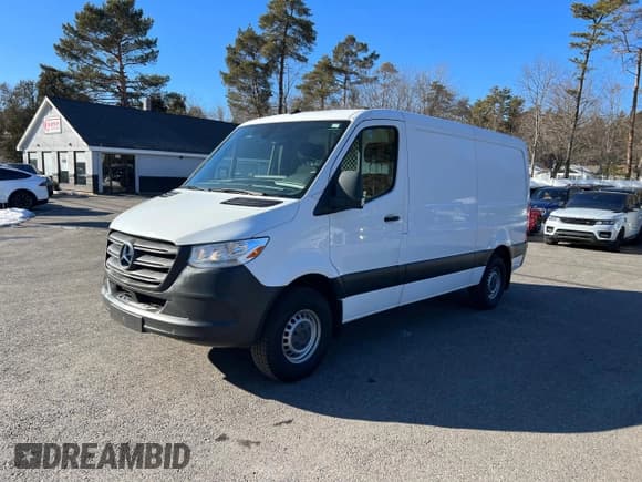 ✅ 2019 Mercedes-Benz Sprinter • VIN: WD4PE7ED5KT012611 • Lot: 48010215. Wystawiony na Copart z przebiegiem 220 836 mil. Bezpłatny archiwum sprzedaży aukcyjnych z USA i szczegółowy raport historii pojazdu na DreamBid. Zdjęcie 2.