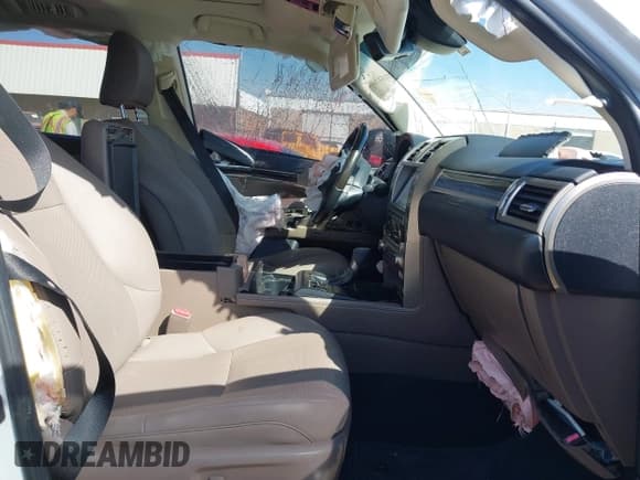 ✅ 2021 Lexus GX 460 Premium • VIN: JTJAM7BX2M5276567 • Lot: 41614538. Wystawiony na IAAI z przebiegiem 73 482 mil. Bezpłatny archiwum sprzedaży aukcyjnych z USA i szczegółowy raport historii pojazdu na DreamBid. Zdjęcie 5.