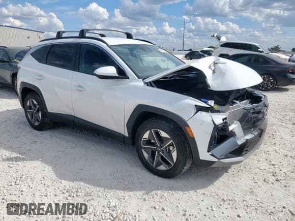 ✅ 2025 Hyundai Tucson SEL • VIN: 5NMJB3DE5SH593380 • Лот: 85601275. Опубликован ранее на Copart с пробегом 931 миль. Бесплатный доступ к архиву аукционных продаж из США и подробный отчёт об истории автомобиля на DreamBid. Изображение 4.