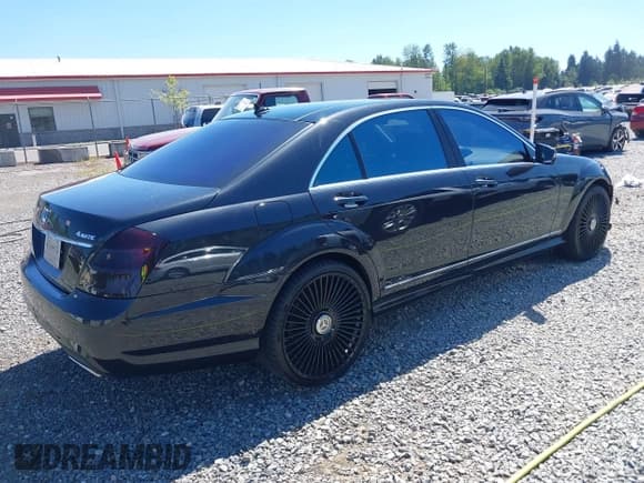 ✅ 2011 Mercedes-Benz S 550 • VIN: WDDNG8GB3BA390151 • Lot: 42755651. Listed on IAAI with 78,938 mi. Free auction sales archive from the USA and detailed vehicle history report at DreamBid. Image 4.