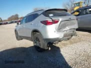 ✅ 2020 Chevrolet Blazer LT • VIN: 3GNKBCRS2LS533934 • Lot: 43687926. Listed on IAAI with 108,973 mi. Free auction sales archive from the USA and detailed vehicle history report at DreamBid. Image 3.