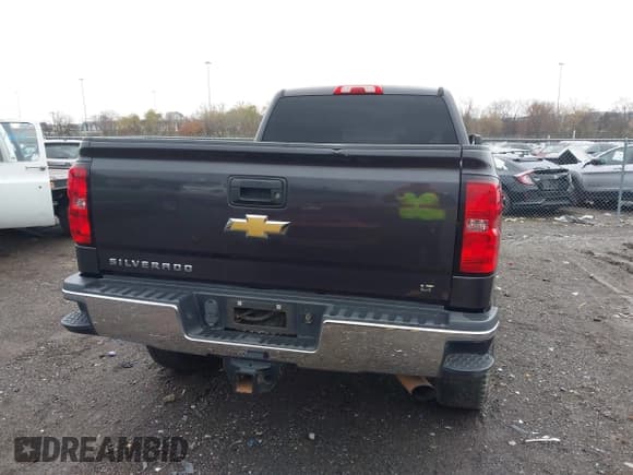 ✅ 2015 Chevrolet Silverado 2500HD LT • VIN: 1GC1KVEG0FF504748 • Лот: 43771972. Опубликован ранее на IAAI с пробегом Не указан. Бесплатный доступ к архиву аукционных продаж из США и подробный отчёт об истории автомобиля на DreamBid. Изображение 16.