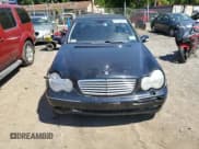 ✅ 2002 Mercedes-Benz C 230/260/280/320 • VIN: WDBRF61J02F203047 • Lot: 69978905. Wystawiony na Copart z przebiegiem Nie podano. Bezpłatny archiwum sprzedaży aukcyjnych z USA i szczegółowy raport historii pojazdu na DreamBid. Zdjęcie 5.