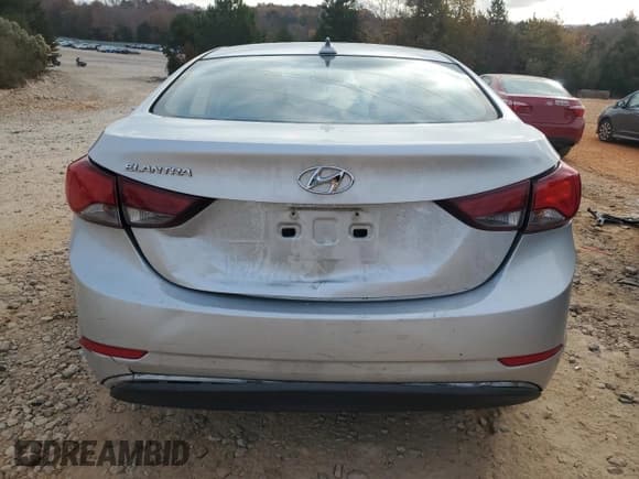 ✅ 2016 Hyundai Elantra SE • VIN: 5NPDH4AE3GH757421 • Lot: 91766195. Wystawiony na Copart z przebiegiem 117 445 mil. Bezpłatny archiwum sprzedaży aukcyjnych z USA i szczegółowy raport historii pojazdu na DreamBid. Zdjęcie 6.