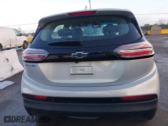 ✅ 2023 Chevrolet Bolt EV 2LT • VIN: 1G1FX6S01P4206414 • Lot: 41798996. Wystawiony na IAAI z przebiegiem 13 778 mil. Bezpłatny archiwum sprzedaży aukcyjnych z USA i szczegółowy raport historii pojazdu na DreamBid. Zdjęcie 16.