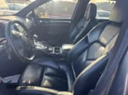 ✅ 2011 Porsche Cayenne S • VIN: WP1AB2A21BLA41795 • Лот: 52769055. Опубликован ранее на Copart с пробегом 161 613 миль. Бесплатный доступ к архиву аукционных продаж из США и подробный отчёт об истории автомобиля на DreamBid. Изображение 8.