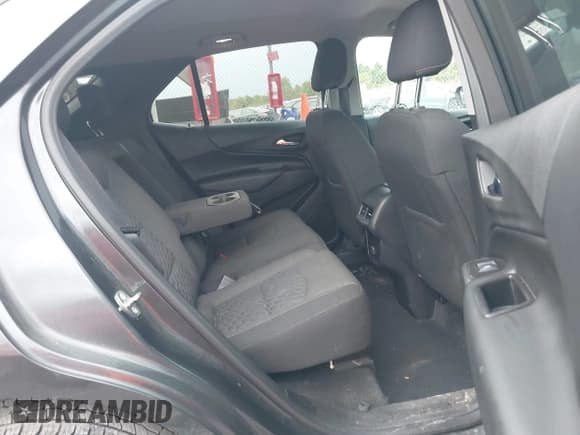 ✅ 2018 Chevrolet Equinox LT • VIN: 2GNAXSEV9J6351294 • Lot: 43271412. Listed on IAAI with 83,891 mi. Free auction sales archive from the USA and detailed vehicle history report at DreamBid. Image 8.
