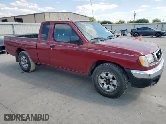 ✅ 1998 Nissan Frontier XE • VIN: 1N6DD26S7WC354452 • Lot: 80943795. Wystawiony na Copart z przebiegiem 215 313 mil. Bezpłatny archiwum sprzedaży aukcyjnych z USA i szczegółowy raport historii pojazdu na DreamBid. Zdjęcie 4.