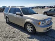 ✅ 2005 Lincoln Navigator Luxury • VIN: 5LMFU28595LJ02681 • Lot: 56504215. Wystawiony na Copart z przebiegiem 135 395 mil. Bezpłatny archiwum sprzedaży aukcyjnych z USA i szczegółowy raport historii pojazdu na DreamBid. Zdjęcie 4.