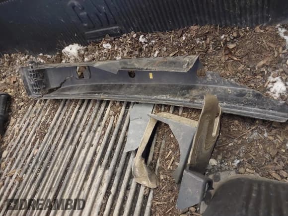 ✅ 2000 Chevrolet S-10 LS • VIN: 1GCCS144XYK137103 • Лот: 41391321. Опубликован ранее на IAAI с пробегом 128 146 миль. Бесплатный доступ к архиву аукционных продаж из США и подробный отчёт об истории автомобиля на DreamBid. Изображение 12.