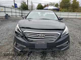 ✅ 2015 Hyundai Sonata SE • VIN: 5NPE24AF1FH155761 • Lot: 86611205. Wystawiony na Copart z przebiegiem 148 120 mil mil. Skorzystaj z bezpłatnego archiwum sprzedaży aukcyjnych z USA i zobacz szczegółowy raport historii pojazdu na DreamBid. Zdjęcie 5.