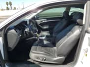 ✅ 2013 Audi A5 Premium • VIN: WAUCFAFR5DA044094 • Lot: 72090465. Wystawiony na Copart z przebiegiem 115 611 mil. Bezpłatny archiwum sprzedaży aukcyjnych z USA i szczegółowy raport historii pojazdu na DreamBid. Zdjęcie 7.