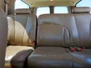 ✅ 2000 Chevrolet Suburban LS • VIN: 3GNEC16T3YG208182 • Lot: 81924095. Wystawiony na Copart z przebiegiem 126 283 mil. Bezpłatny archiwum sprzedaży aukcyjnych z USA i szczegółowy raport historii pojazdu na DreamBid. Zdjęcie 10.