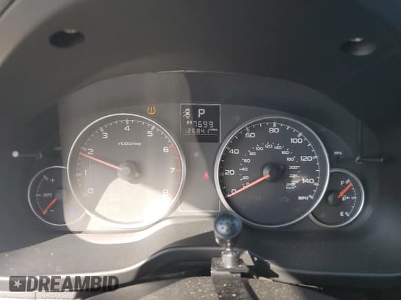 ✅ 2013 Subaru Outback 2.5i • VIN: 4S4BRBAC0D3317277 • Lot: 91303435. Listed on Copart with 126,841 mi. Free auction sales archive from the USA and detailed vehicle history report at DreamBid. Image 9.