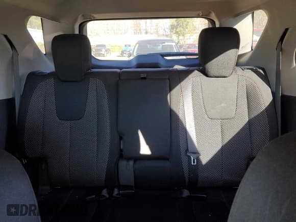 ✅ 2015 Chevrolet Equinox LT • VIN: 2GNFLBE37F6344996 • Лот: 90686545. Опубликован ранее на Copart с пробегом 126 000 миль. Бесплатный доступ к архиву аукционных продаж из США и подробный отчёт об истории автомобиля на DreamBid. Изображение 10.