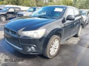 ✅ 2011 Mitsubishi Outlander SE • VIN: JA4AR4AU8BZ017897 • Lot: 43335834. Listed on IAAI with 213,050 mi. Free auction sales archive from the USA and detailed vehicle history report at DreamBid. Image 2.