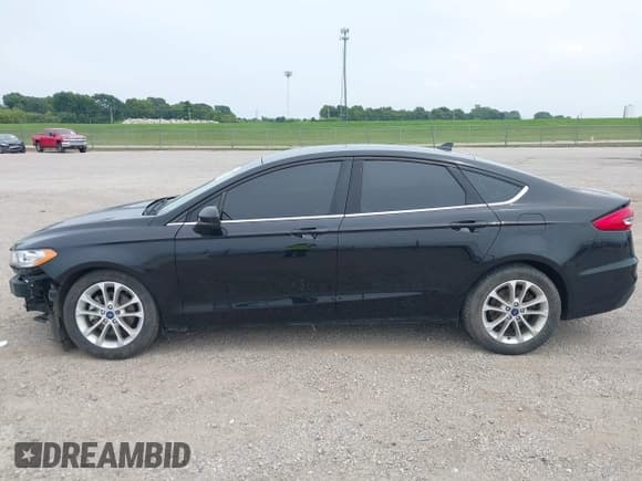 ✅ 2020 Ford Fusion SE • VIN: 3FA6P0HD1LR164963 • Lot: 42934066. Listed on IAAI with 52,918 mi. Free auction sales archive from the USA and detailed vehicle history report at DreamBid. Image 14.