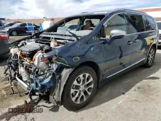 ✅ 2022 Chrysler Pacifica Hybrid Pinnacle • VIN: 2C4RC1N79NR148753 • Лот: 44461085. Опубликован ранее на Copart с пробегом 38 767 миль. Бесплатный доступ к архиву аукционных продаж из США и подробный отчёт об истории автомобиля на DreamBid. Изображение 1.
