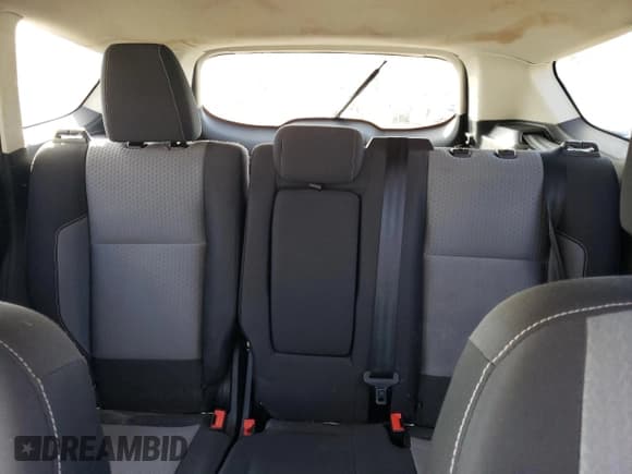 ✅ 2017 Ford Escape SE • VIN: 1FMCU9GD6HUE82570 • Lot: 91815605. Wystawiony na Copart z przebiegiem Nie podano. Bezpłatny archiwum sprzedaży aukcyjnych z USA i szczegółowy raport historii pojazdu na DreamBid. Zdjęcie 10.