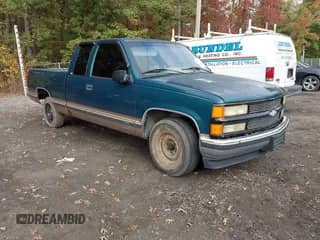 1996 Chevrolet Silverado 1500 z VIN 1GCEC19R3TE260162, wystawiony jako IAAI lot #43458803 z przebiegiem 200 200 mil mil oraz . Historia ofert i sprzedaży dostępna na DreamBid. Obrazek 1.
