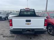 ✅ 2018 Chevrolet Silverado 1500 Work Truck • VIN: 1GCVKNEHXJZ339048 • Lot: 43721980. Wystawiony na IAAI z przebiegiem 112 037 mil. Bezpłatny archiwum sprzedaży aukcyjnych z USA i szczegółowy raport historii pojazdu na DreamBid. Zdjęcie 1.