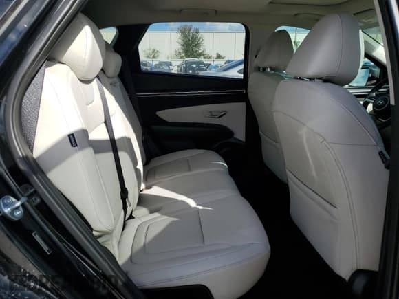 ✅ 2024 Hyundai Tucson SEL • VIN: 5NMJF3DE9RH336138 • Lot: 76612544. Wystawiony na Copart z przebiegiem 2 315 mil. Bezpłatny archiwum sprzedaży aukcyjnych z USA i szczegółowy raport historii pojazdu na DreamBid. Zdjęcie 11.