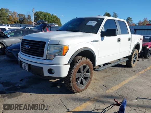✅ 2014 Ford F-150 Lariat • VIN: 1FTFW1EF5EKE94881 • Lot: 43585409. Wystawiony na IAAI z przebiegiem 154 905 mil. Bezpłatny archiwum sprzedaży aukcyjnych z USA i szczegółowy raport historii pojazdu na DreamBid. Zdjęcie 17.
