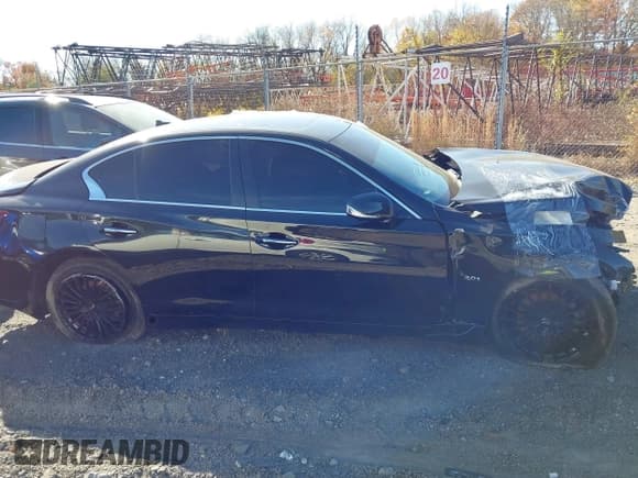 ✅ 2018 Infiniti Q50 Luxe • VIN: JN1EV7AR6JM432084 • Lot: 43517948. Listed on IAAI with 97,565 mi. Free auction sales archive from the USA and detailed vehicle history report at DreamBid. Image 13.