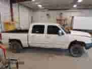 2006 Chevrolet Silverado 1500 LT1 с VIN 2GCEK13T761136828, выставлен на аукционе IAAI как лот 42510585 с пробегом 259 506 миль миль и . История ставок и продаж доступна на DreamBid. Изображение 13.