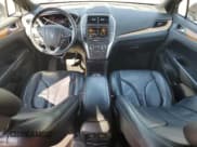 ✅ 2015 Lincoln MKC • VIN: 5LMCJ2A98FUJ45154 • Lot: 71477335. Listed on Copart with 162,971 mi. Free auction sales archive from the USA and detailed vehicle history report at DreamBid. Image 8.