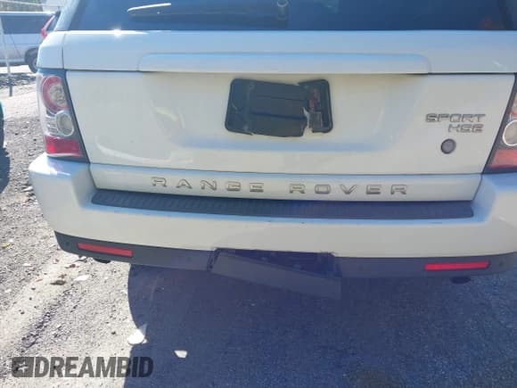 ✅ 2011 Land Rover Range Rover Sport HSE • VIN: SALSF2D48BA706560 • Лот: 43373573. Опубликован ранее на IAAI с пробегом 175 676 миль. Бесплатный доступ к архиву аукционных продаж из США и подробный отчёт об истории автомобиля на DreamBid. Изображение 14.