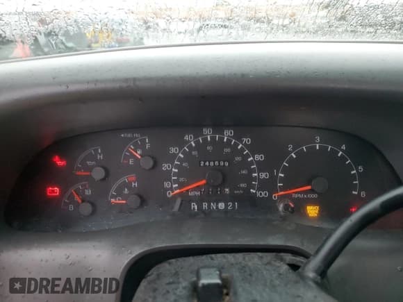 ✅ 1999 Ford F-250 XL • VIN: 1FTNF20L6XEE74882 • Lot: 45205425. Listed on Copart with 248,699 mi. Free auction sales archive from the USA and detailed vehicle history report at DreamBid. Image 9.