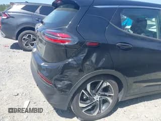 ✅ 2023 Chevrolet Bolt EV 2LT • VIN: 1G1FX6S07P4184094 • Lot: 42032371. Wystawiony na IAAI z przebiegiem 38 872 mil. Bezpłatny archiwum sprzedaży aukcyjnych z USA i szczegółowy raport historii pojazdu na DreamBid. Zdjęcie 6.