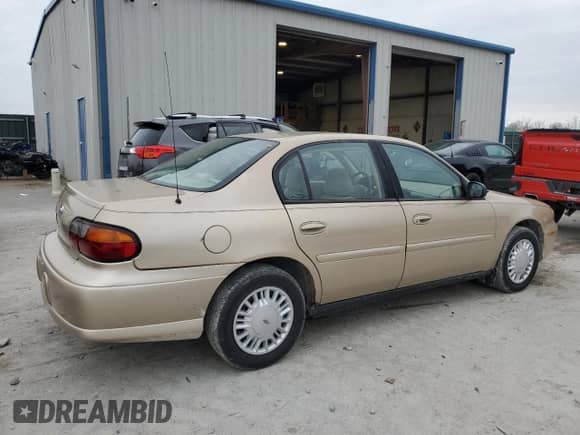 2001 Chevrolet Malibu with VIN 1G1ND52J616190200, listed as a Copart auction lot 84409974 with 273,512 mi miles and Clean title. Bid and sale history available at DreamBid. Image 3.