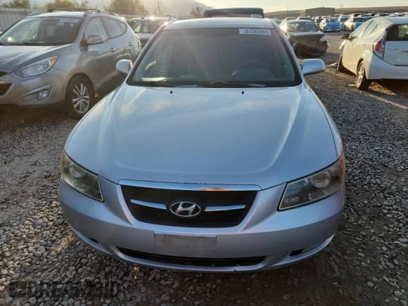 2008 Hyundai Sonata SE z VIN 5NPEU46C68H315709, wystawiony jako Copart lot #87265995 z przebiegiem 184 847 mil mil oraz Szkoda całkowita • Salvage title. Historia ofert i sprzedaży dostępna na DreamBid. Obrazek 5.