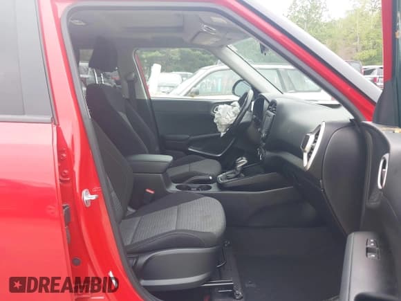 ✅ 2020 Kia Soul GT-Line • VIN: KNDJ63AU8L7700222 • Lot: 42450474. Listed on IAAI with 38,270 mi. Free auction sales archive from the USA and detailed vehicle history report at DreamBid. Image 5.